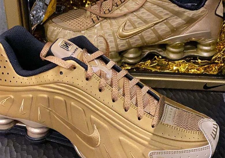 neymar-nike-shox-r4-tl-gold-teaser