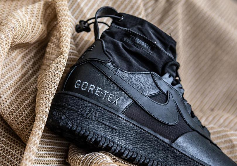 nike-air-force-1-high-winter-goretex-triple-black