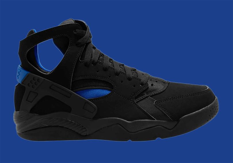 nike-air-huarache-black-royal-FD0188-002-4