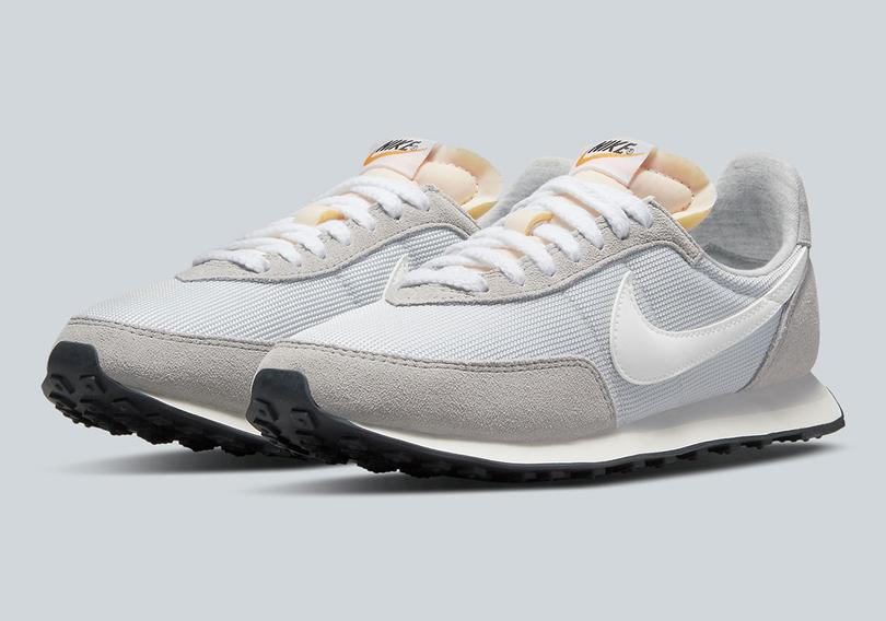 nike-waffle-trainer-2-se-wmns-photon-dust-DM9091-011-8