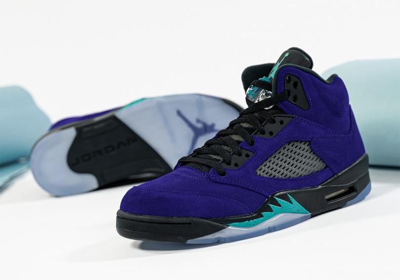 air-jordan-5-alternate-grape-136027-500-0