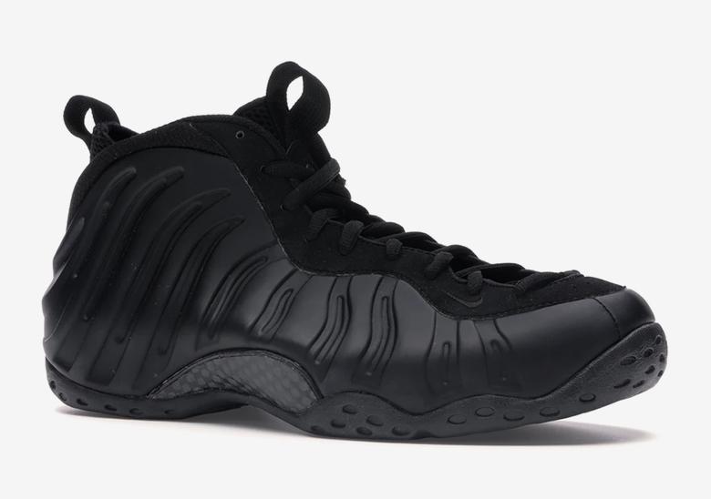 nike-air-foamposite-one-black-anthracite-2020